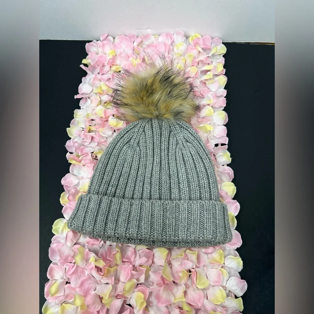 J CREW Pom Pom Hat Women OS Ribbed Cuffed Beanie NEW Knit Cotton Gray